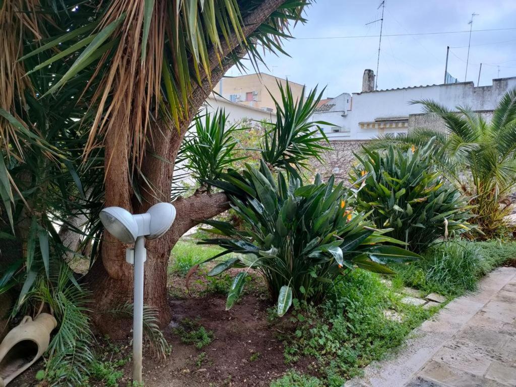 Giardino A Mare Apartment Бари Екстериор снимка